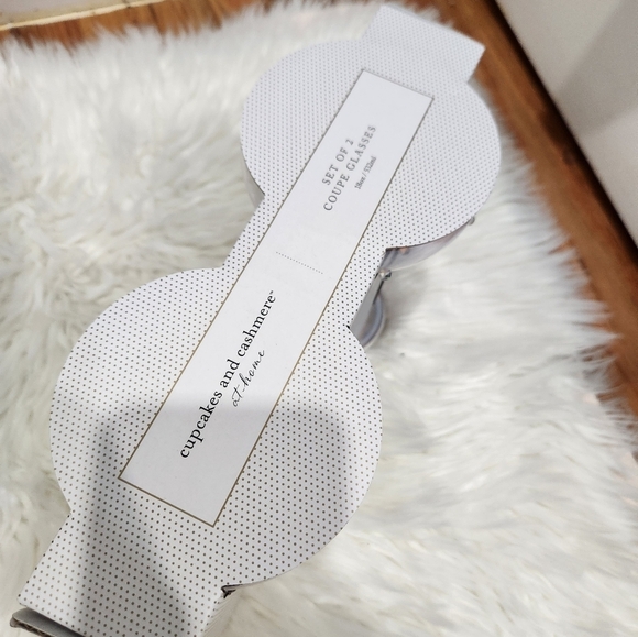 🔹️Cupcakes & Cashmere🔹️Champagne Coupe Glasses Colorful 3D Beaded Dots - Picture 7 of 7